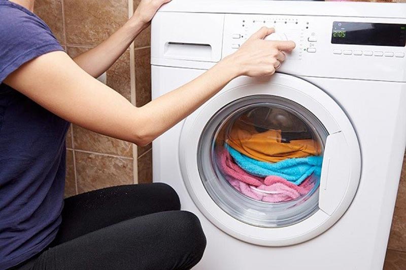 با این راهکارها مشکل روشن نشدن ماشین لباسشویی اسنوا را رفع کنید